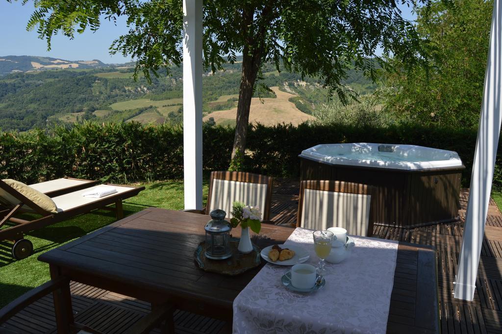 Villa Tamara Country & Spa Suites Montefiore Conca Exterior foto